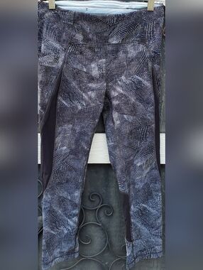 Lululemon Pace Rival Crop Leggings Womens Size 6 W Pockets